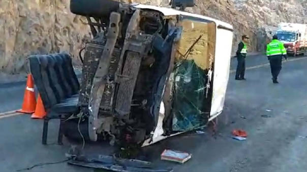 Accidente deja dos fallecidos y seis heridos en Islay