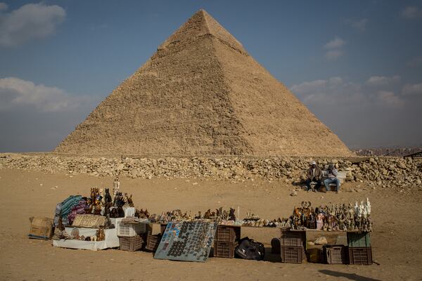 La pirámide de Giza, de 139 metros de altura, es la más única sobreviviente de las 7 maravillas del mundo antiguo (Getty Images)
